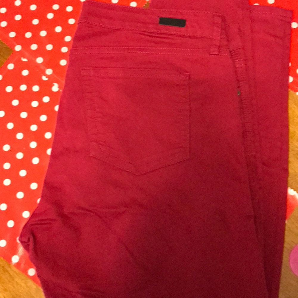 Cute pink skinny jeans